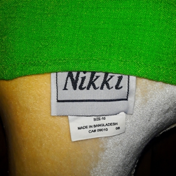 Womans Size 10 Top Sleeveless Round Neck Green Blouse - Picture 3 of 3